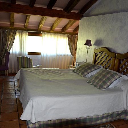 Posada Fuenteplateada Collado Hermoso Exteriör bild