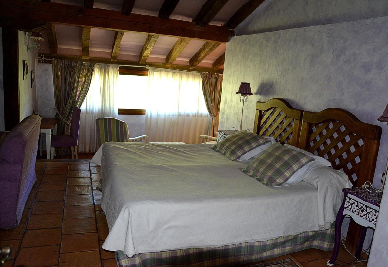 Posada Fuenteplateada Collado Hermoso Exteriör bild