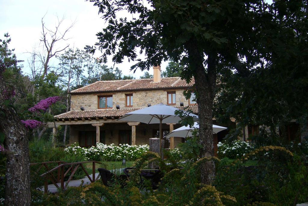 Posada Fuenteplateada Collado Hermoso Exteriör bild