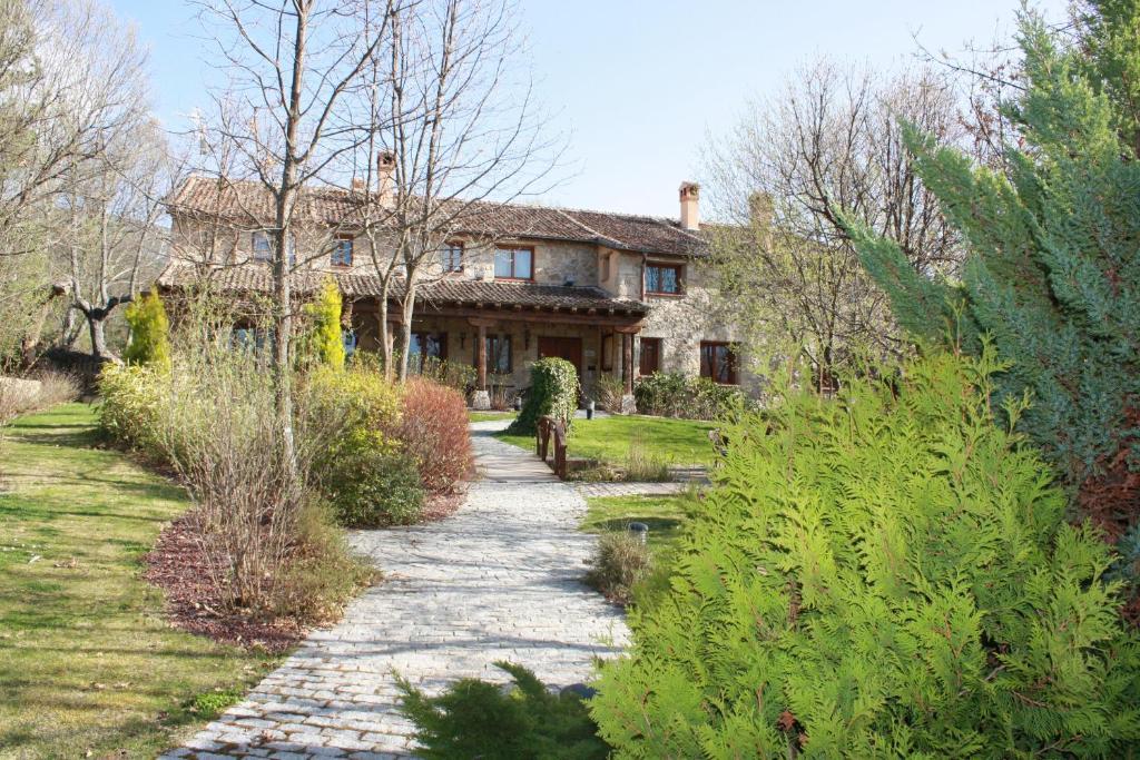 Posada Fuenteplateada Collado Hermoso Exteriör bild